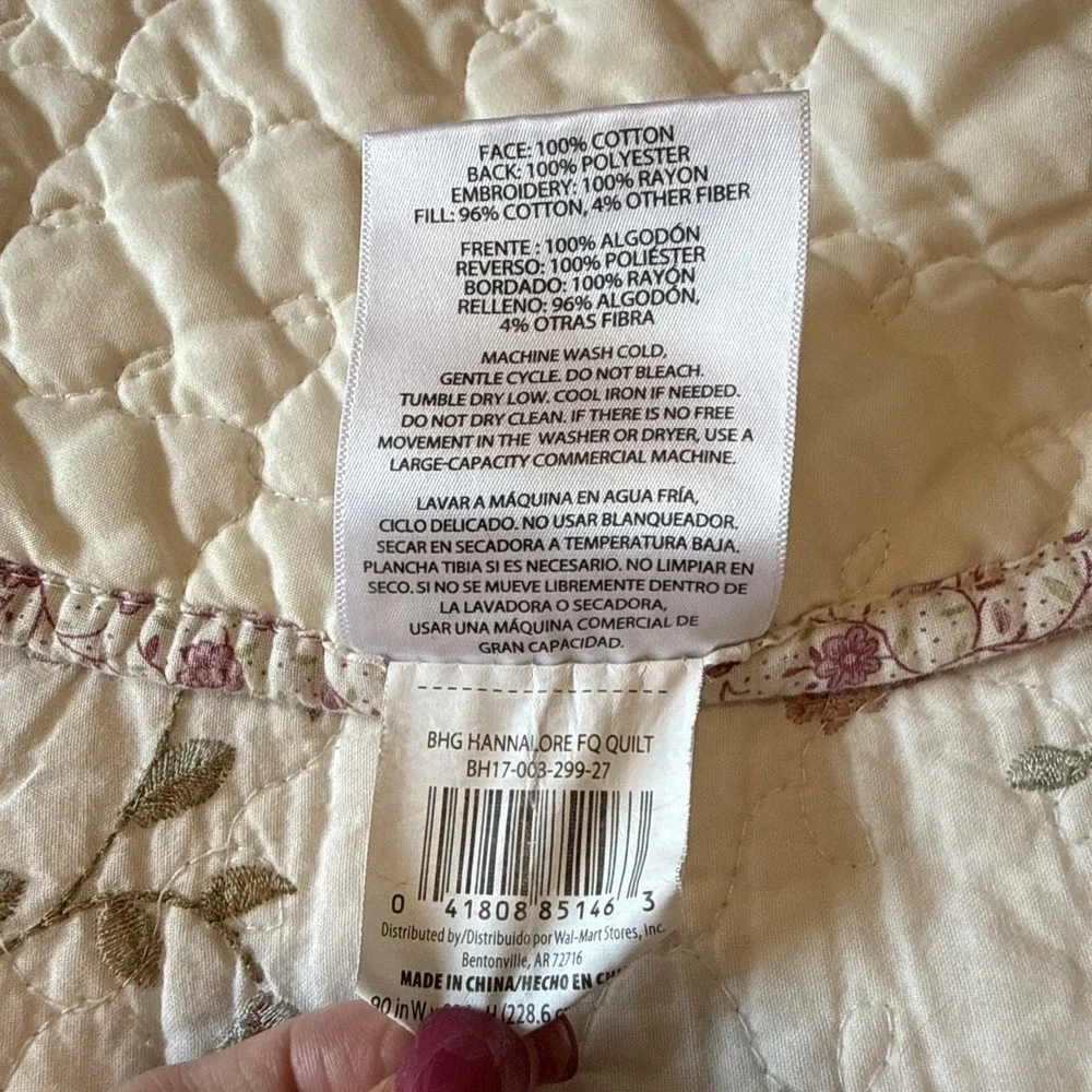 Better Homes & Gardens Hannalore Quilt Full/Queen 90x92 White Roses Cottage